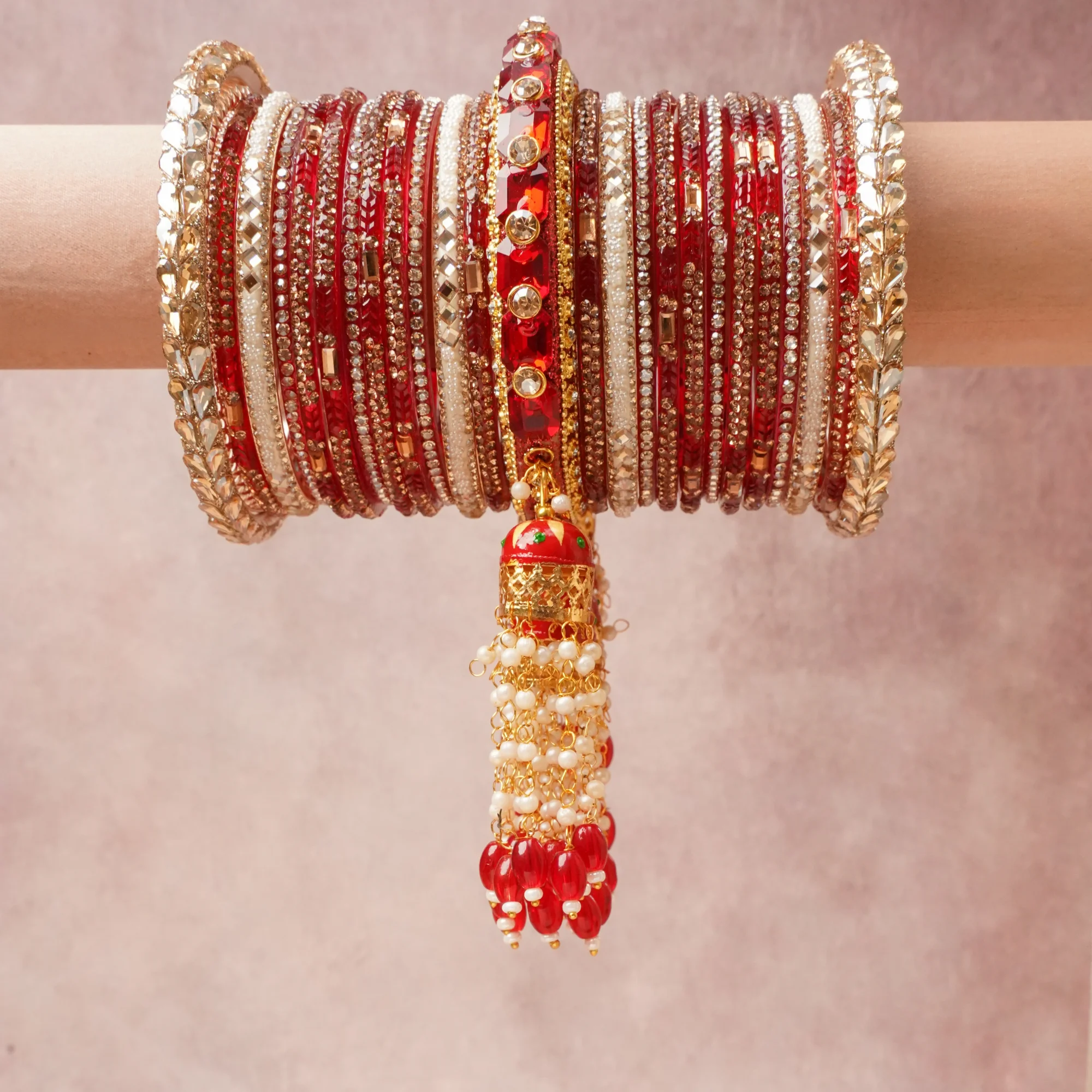 A majestic Deep Crimson set, complemented by Crystal White, Metallic Gold, Pearly Cream, Emerald Green featuring Glass, Rhinestones, Gold-toned Alloy, Pearls, Enamel, Red Crystals, Red Glass Beads.
Rich, ceremonial, and designed to be passed through generations.